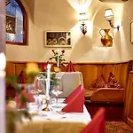 Alpenrose Konukevi Mittenwald