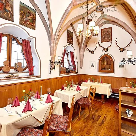 Konukevi Alpenrose 3*
